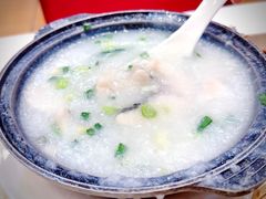 生滚鲜鲩鱼片粥-龙的酒楼·手工早茶·顺德菜(近良路店)
