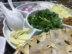 -官塘锋记鱼生·生腌·砂锅粥(牌坊街店)