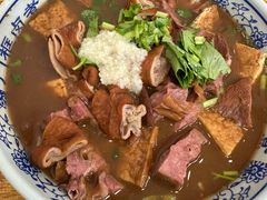 卤煮火烧-门框胡同百年卤煮(新街口店)