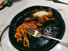 -汤姆家的牛排意面披萨(新城市广场店)