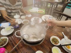 -正能量脆肉鲩火锅