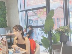 -必胜客(武汉欢乐谷店)
