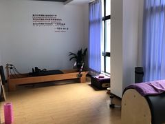 -AK健身普拉提拉伸私教馆(中八店)