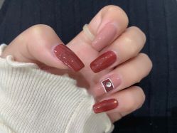 -Yue color 悦彩美甲美睫工作室