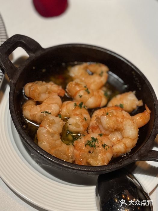 ELROJO红·西班牙餐厅(中骏世界城店)橄榄油香蒜虾仁图片