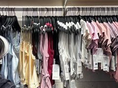 -lululemon(万象城店)