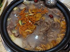 -九寨沟特色牦牛肉汤锅