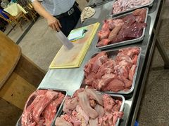-标记美食新鲜猪杂(兴南大道店)