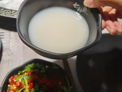 营养奶汤锅底-七秒鱼·斑鱼火锅(太阳城店)