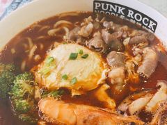 -鼓楼吃面·肉啃肉(南锣鼓巷店)