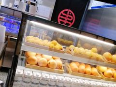 面包甜点陈列柜-书亦烧仙草(嘉新大厦店)