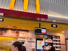 -麦当劳(深圳北站B2检票口楼上)