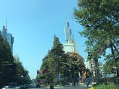 -UNI UNI(环亚凯瑟琳店)