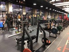 -健龙森俱乐部·游泳·健身·羽毛球综合体育馆