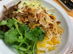 香菇焖肉拌米线-云味馆·云南菜·云南米线(地王店)