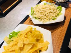-东椰·海南椰子鸡火锅(朝阳门店)