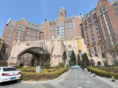 -天津京基皇冠假日酒店
