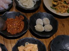 -吴氏老牌坊云南鱼豆花火锅店(通江街店)