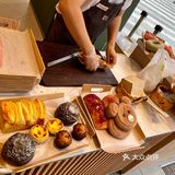 「奈雪的茶(银泰中心in99店)」今天又回原来办公楼办事