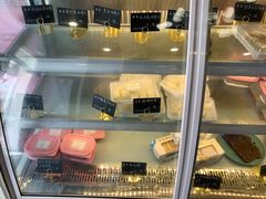 面包甜点陈列柜-李大牛和刘大力手作甜品(凯德店)