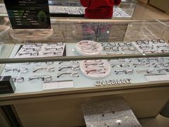 -宝岛眼镜(群光广场店)