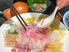 -得意咚瓜·顺德鱼生·冬瓜火锅(深圳首店)