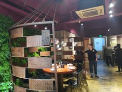 -亚哈饭店(梅园新村小区店)