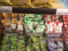 -良品铺子(白云新世界店)