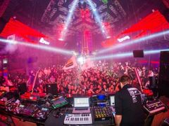 -MEGA PARTY CLUB
