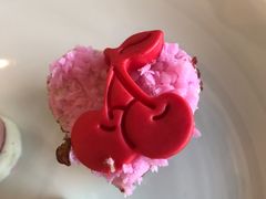 红丝绒蛋糕-鹭江潮餐厅•福建菜(鹭江佲家酒店)