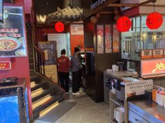 -川流不息·地道川菜·小龙虾(新松江路店)
