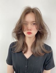 -变画·发型STUDIO