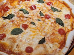 -JINNS锦时 steak&pizza(浸信会礼拜堂旧址店)
