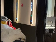 -万泊酒店(长沙五一广场国金中心店)