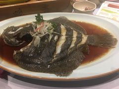 清蒸多宝鱼-京味斋·北京烤鸭(北京南站洋桥店)