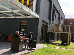 -麦当劳(友谊路得来速店)