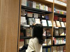 -覔书店(壹方城店)