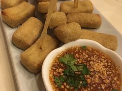 -莓园冰淇淋店