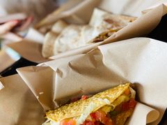 经典牛肉塔可脆-Taco Bell 塔可贝尔(东方明珠店)