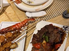 -雍和会海鲜姿造自助(湖东路店)