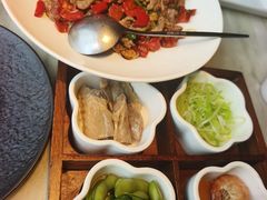 -吴越荣记苏州菜·松鼠桂鱼 100% 活鱼现做(月光码头店)