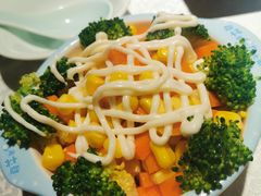 西兰花玉米沙拉-乾园(天河城店)