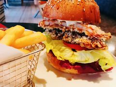 -WOLFGANG PUCK KITCHEN & BAR(迪士尼小镇店)