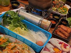 -Show Neua Thai Street Food