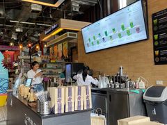 -ROAST coffee & eatery