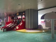 -涨巢·潮玩水疗局