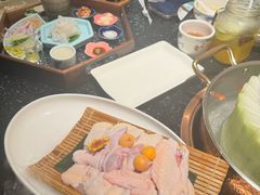 -得意咚瓜·顺德鱼生·冬瓜火锅(深圳首店)