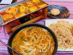 小锅米线-香巴拉云南餐厅(华莱坞店)