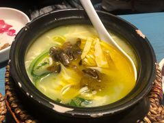 弄堂砂锅菜下面-平江桃花源记(新光天地店)
