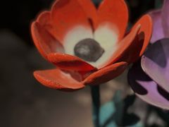 -Nathalie Djurberg与Hans Berg“牛皮纸包裹的月亮”-Prada荣宅当季展览